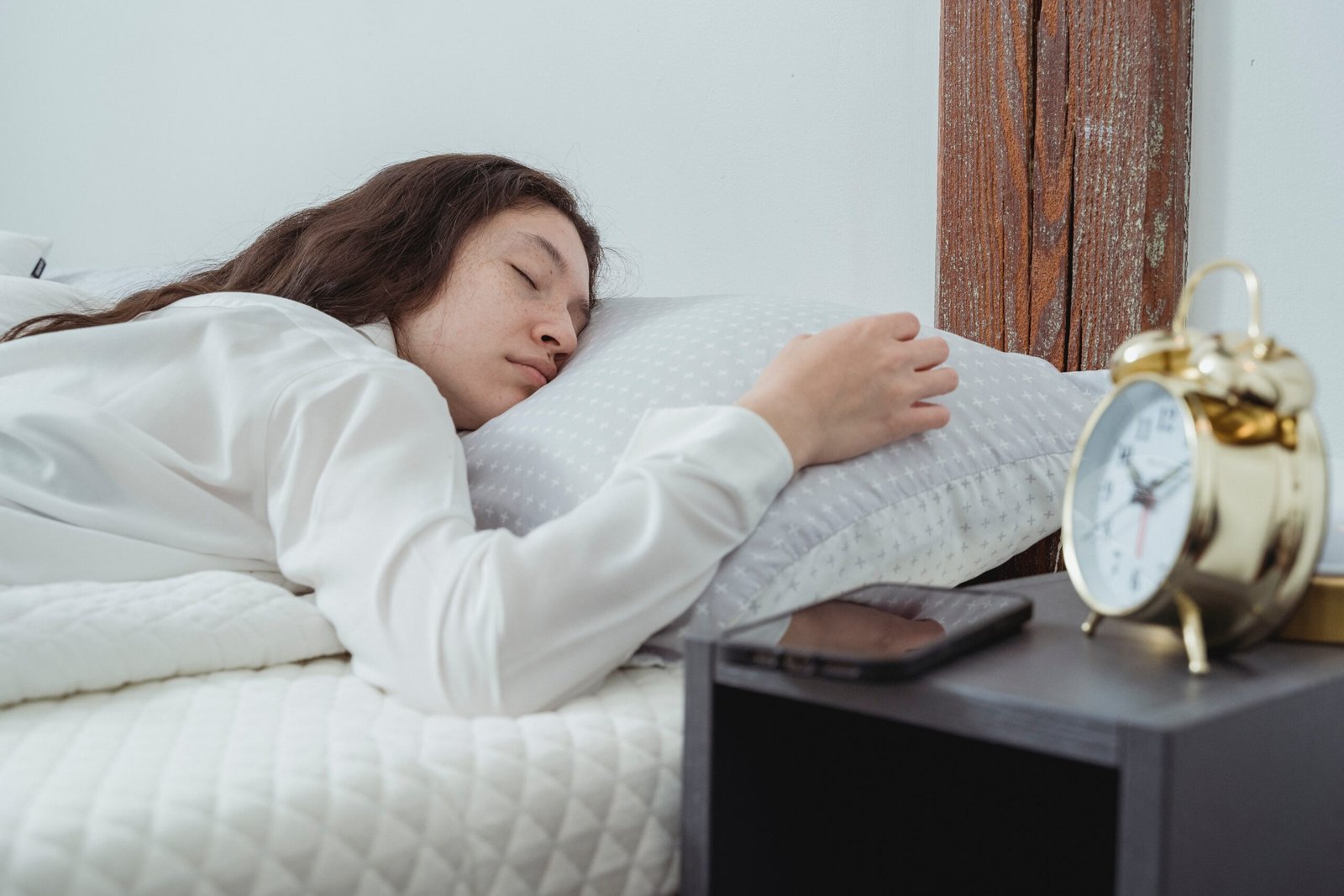 5 Tips Agar Tidur Lebih Nyenyak Saat Bepergian