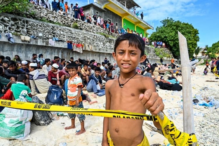 Evakuasi Pengungsi Rohingya dari Sabang ke Lhokseumawe