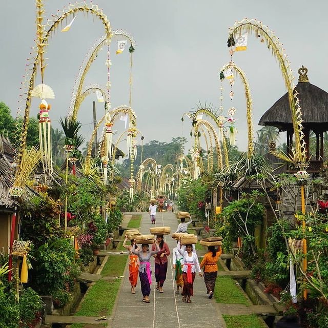 Mengajarkan Anak Tentang Tradisi Liburan dari Berbagai Budaya