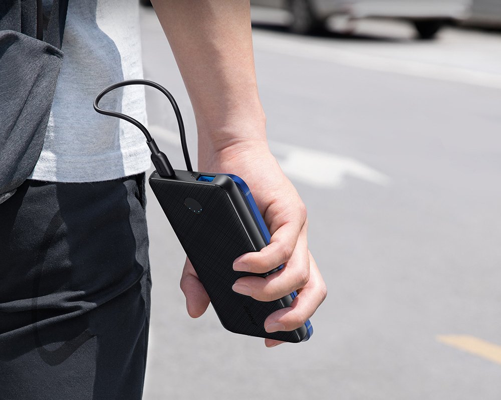 Power Bank Tipis dengan Kapasitas Output 20 Watt dari Anker
