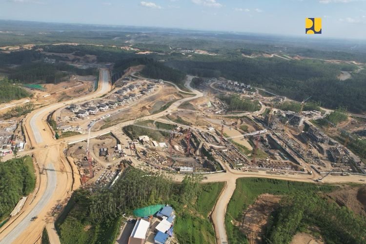 Transisi Menuju IKN: Peran Keputusan Presiden dan Revisi Hukum