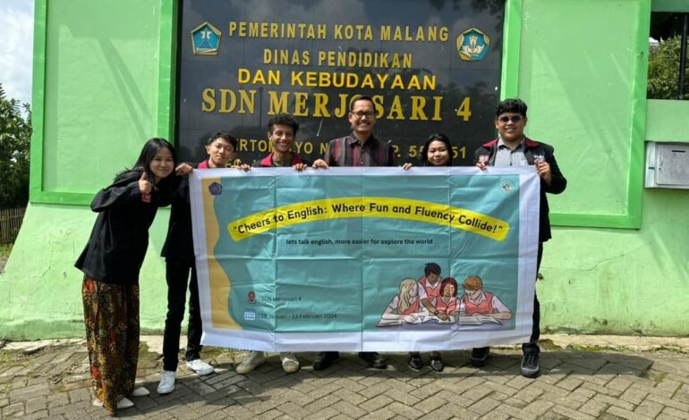 Membangun Minat Belajar Bahasa Inggris Murid SDN Merjosari 4 Kota Malang Melalui Pengabdian Mahasiswa Universitas Muhammadiyah Malang Kepada Masyarakat.