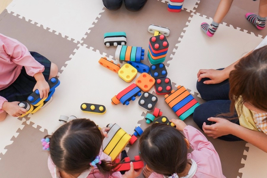5 Aktivitas Kreatif untuk Membangun Keterampilan Sosial Anak