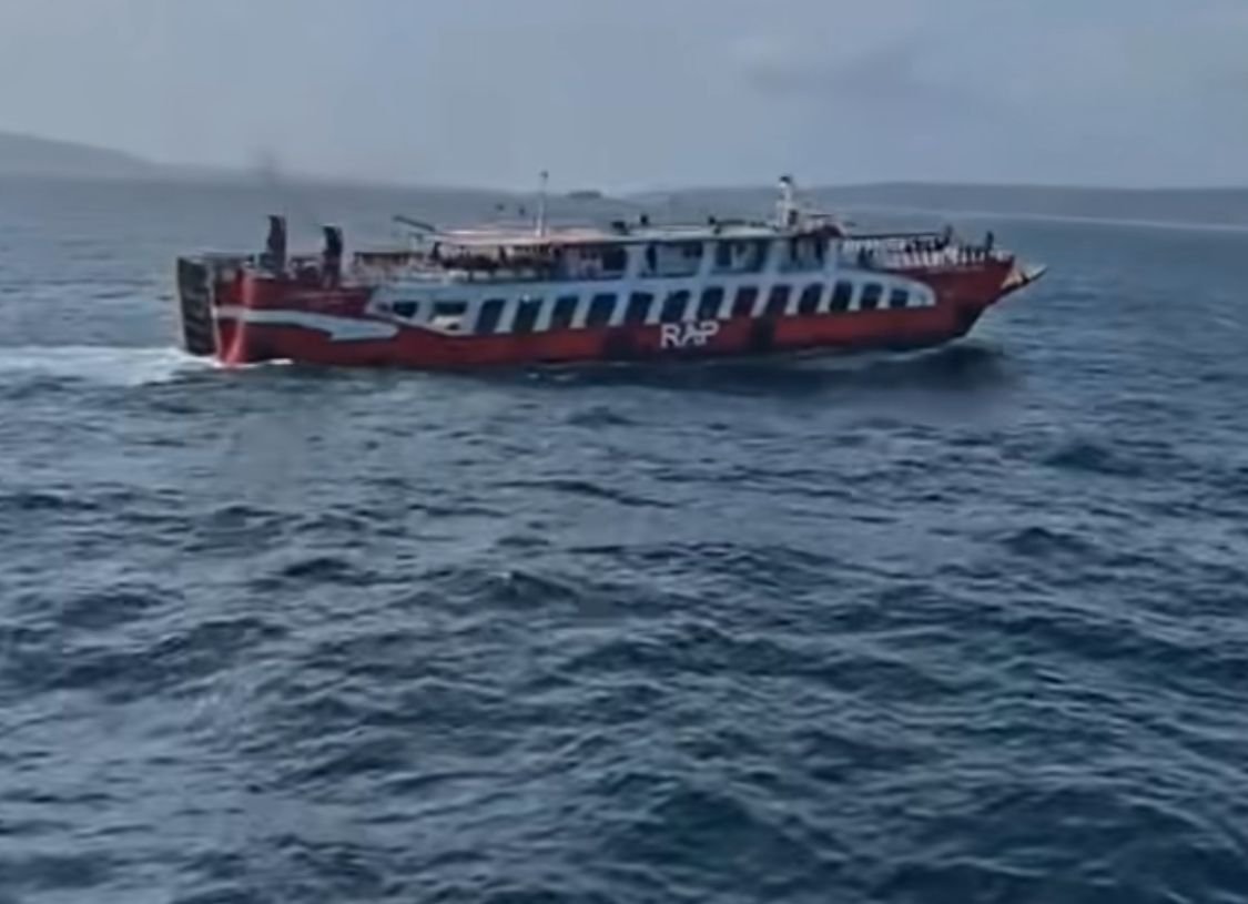 KMP Tunu Pratama Jaya Tenggelam di Selat Bali, Puluhan Penumpang Masih Dicari