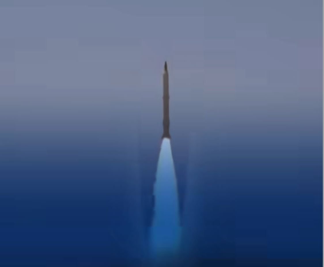 Iran Luncurkan Rudal Balistik Sejjil ke Israel, IRGC Sebut Target Infrastruktur Strategis