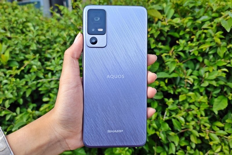 Sharp Aquos V6 5G, HP dengan desain ala Ninja